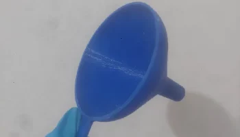 Воронка с ручкой 1