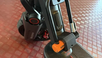 Крепление Segway Ninebot Max G3 для замка Kryptonite Evol... Крепление Segway Ninebot Max G3 для замка Kryptonite Evol...