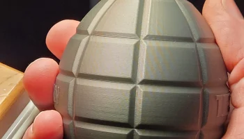 Рождественское украшение из ручной гранаты (режим вазы)... 2
