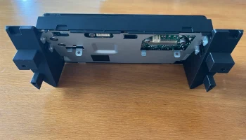 Экран Sony XAV на крепление радиоприемника Jaguar X308 1