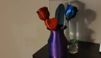Простая ваза с рифлением