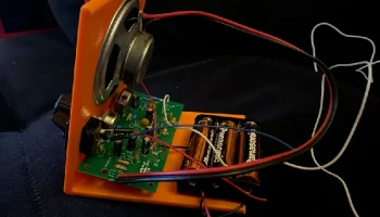 Подставка для комплекта FM-радио Kitronik
