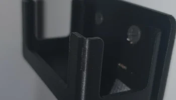 Настенное крепление для корпуса Raspberry 4