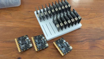 держатель контейнера micro:bit 1