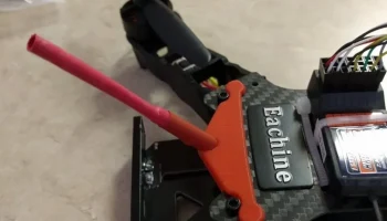 Антенный кронштейн Eachine Racer 250 tx