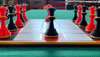 Настольная игра All Queens (Connect 4, шахматы, шашки в ... 6