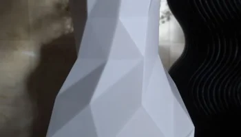 Низкополигональная ваза для цветов 2