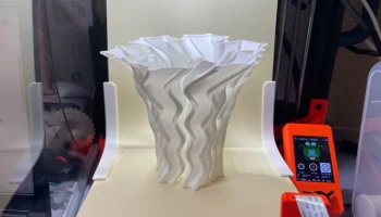 Snow vase 2