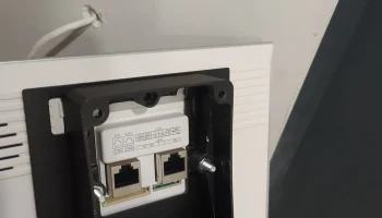 Кронштейн для видеодомофона QTECH QDM313T 2