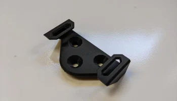 Кронштейн аккумулятора DeWalt 1