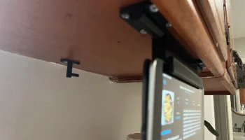 Крепление для кухонного шкафа iPad 1