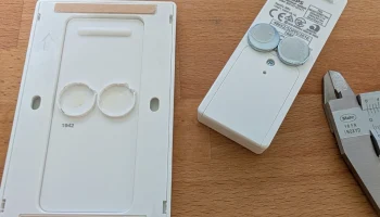 Philips Hue Dimmer магнитное крепление GIRA System 55