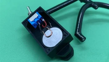 Зажим для наушников с батарейным отсеком TrackIR TrackCl... 1