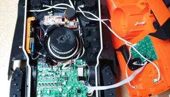 Крепление YardForce 500 для GNSS WTRTK-960 + антенна STA-... 2