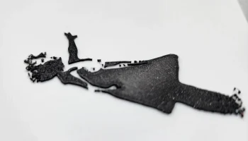 Девушка Бэнкси с воздушным шариком - 3 цвета со сменой н... 1