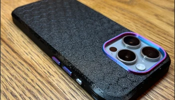 Чехол для iPhone 15 Pro с кнопкой действия - настраиваемый 1
