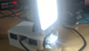 Makita Аккумулятор 5 В USB QC3 Светодиодный прожектор XT... 3
