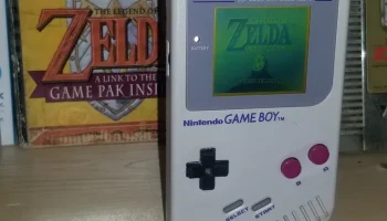 Оригинальная крышка батарейного отсека Gameboy с подстав... 2