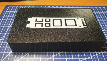 Суперкомпактная коробка-контейнер для жестких дисков SSD ...
