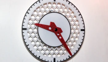 HexCore Clock - минимальные легкие настенные часы 1