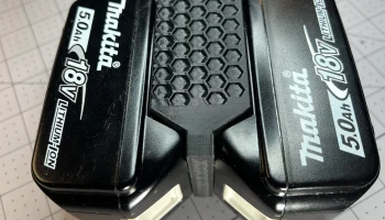 Двойной держатель батареи Makita LXT 18 В