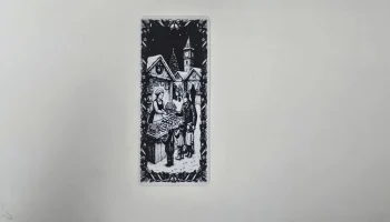 Башня с часами на рождественской ярмарке