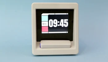 Будильник "Звездный путь" - Adafruit PyPortal 9