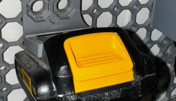 Держатель батареи Dewalt для мультиборда