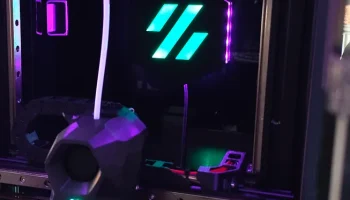 Логотип Voron - неопиксельная вывеска камеры