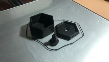 Шестиугольный контейнер для разного мусора... 3