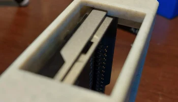 Настенное крепление Raspberry Pi для корпуса Argon Neo 4