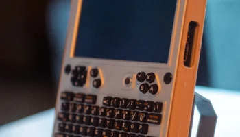 Ручка/футляр uConsole в стиле ретро 1