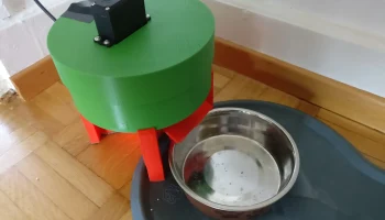 Автоматическая кормушка для домашних животных с простым ...