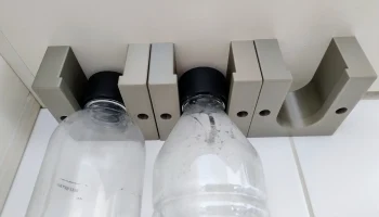 Держатель для бутылок с газировкой 2