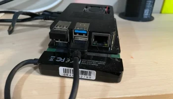 Корпус Raspberry Pi 4 Snap Fit с вентилятором и диском 2... 1