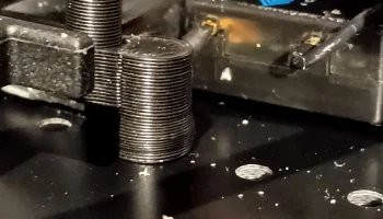 Крепление на трубку радиоуправляемой антенны................