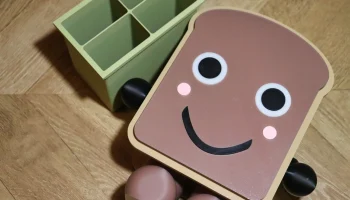 TOASTY - Pen Holder 3