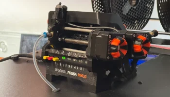 Магнитная настольная подставка для Ultimulti-MMU (также п... 2