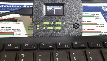 Корпус, подставка и руководство CW Keyboard Keyer (с отк...