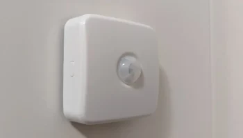 Магнитное крепление датчика движения Philips Wiz......