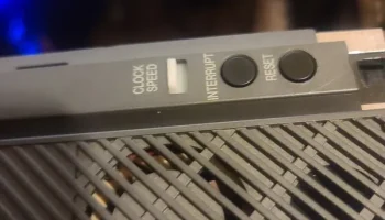 Тактовый переключатель Sharp X68000 Compact XVI Тактовый переключатель Sharp X68000 Compact XVI
