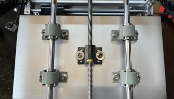 LM10U Линейные направляющие с зажимным кольцом 2