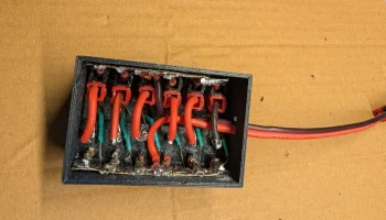 Блок предохранителей Anderson Powerpole со светодиодами 9