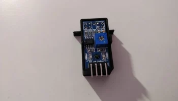 Чехол для инфракрасного датчика TRCT5000 1