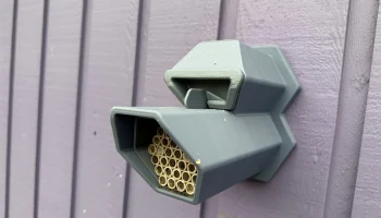Mason Bee Hut - настенное крепление