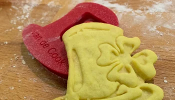 Формочка для печенья Новый год - шапка с клеверным листом