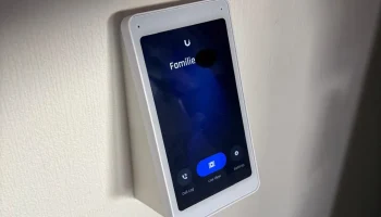Unifi Intercom Viewer Настенное крепление на клине 1