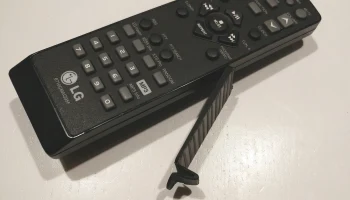 LG 6710CMAQ05F Крышка батарейного отсека пульта дистанци...