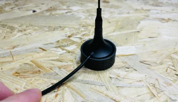 Магнитный держатель антенны SDR 3