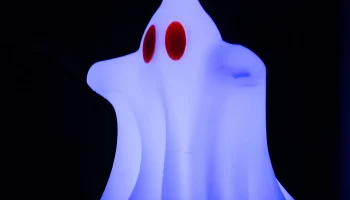 Режим вазы Ghost Booh для украшения Хэллоуина...